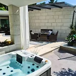 Biston Villa